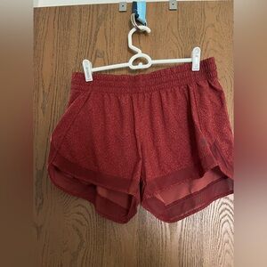 Athleta Mesh Racer Run 4” Inseam Athletic Shorts Russet Static Orange Red Medium
